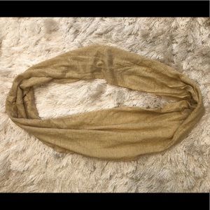 Infinity scarf